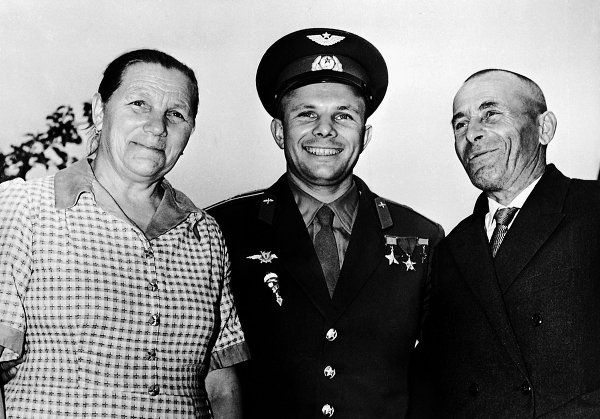 Yury Gagarin and His Family Yury Gagarin and His Family - Sputnik International