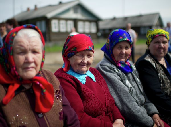 Russian pension age won’t change for a decade - Sputnik International