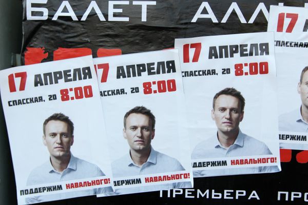 Posters in Kirov calling to support Alexei Navalny - Sputnik International