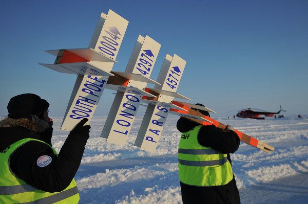 Konyukhov-Simonov Expedition Leaves North Pole for Greenland - Sputnik International