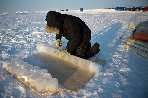 Konyukhov-Simonov Expedition Leaves North Pole for Greenland - Sputnik International