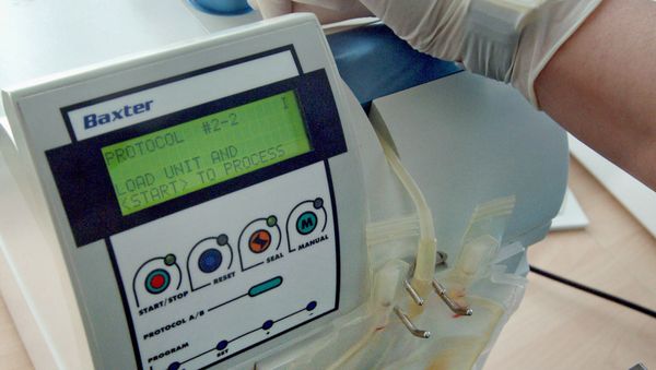 Many medical professionals and civil rights activists believe the inability of gay and bisexual men to donate blood is an outdated homophobic practice - Sputnik International