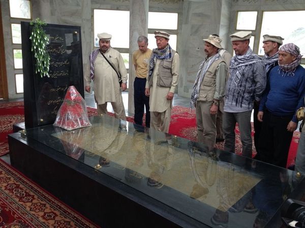 Veterans by Massoud's tomb - Sputnik International