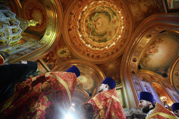 Putin Congratulates Russians on Easter - Sputnik International