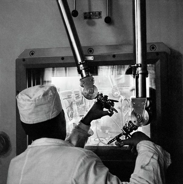 RIA Novosti Photos Tell the Story of Soviet and Russian Robot Technology - Sputnik International
