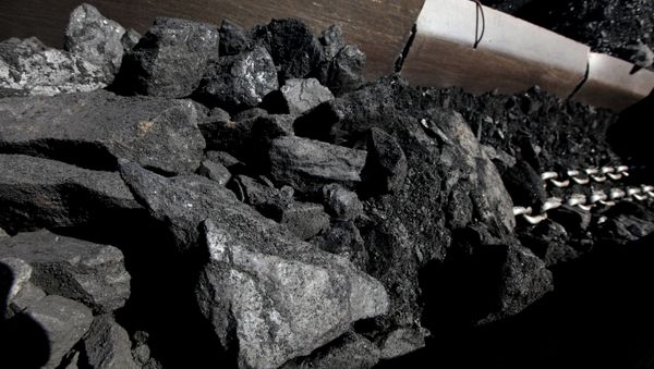 Kiev is ready to buy coal in the areas of Donbas which are controlled by the independent supporters of Luhansk and Donetsk regions. - Sputnik International