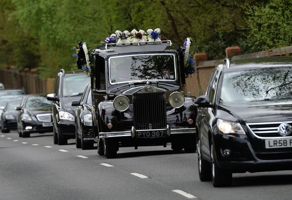 Self-Exiled Russian Businessman Berezovsky Buried in UK - Sputnik International