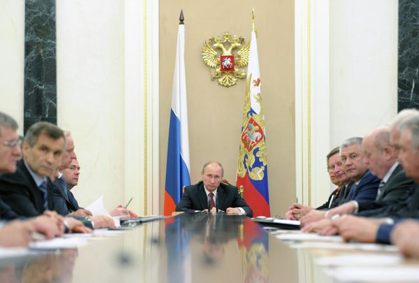 Putin Criticizes ISAF for Afghan Drug Threat Inaction - Sputnik International