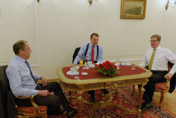Sergei Lavrov, Radoslaw Sikorski and Guido Westerwelle in Warsaw - Sputnik International