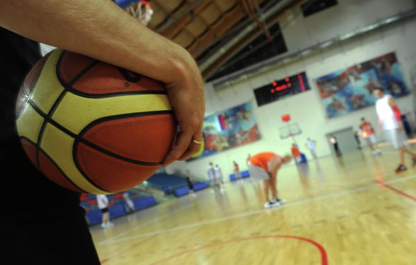 US Basketball Player Flees Russian Team Without Permission – Club - Sputnik International