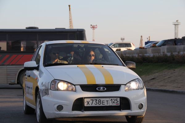 Sasha Grey behind the wheel of her Lada Kalina - Sputnik International