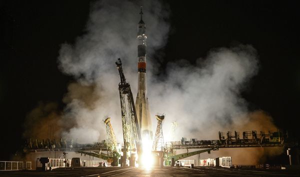 The Soyuz-FG carrier rocket with the Soyuz TMA-09M spacecraft - Sputnik International