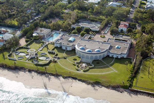 Dmitry Rybolovlev’s house in Palm Beach, which was once owned by American millionaire Donald Trump - Sputnik International
