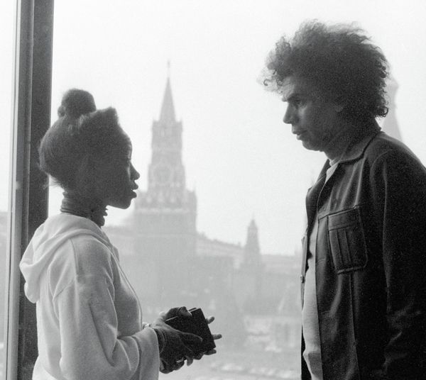 Patterson, right, speaking with a poet from Guinea-Bissau in Moscow in 1984 Patterson, right, speaking with a poet from Guinea-Bissau in Moscow in 1984 - Sputnik International