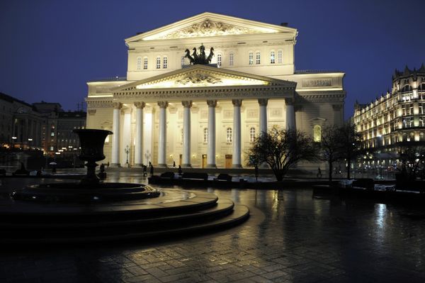 A classical production rooted in the traditions Soviet ballet will take to the Historical stage of the Bolshoi Theatre on Thursday in A Legend of Love, the first premiere of the season. - Sputnik International