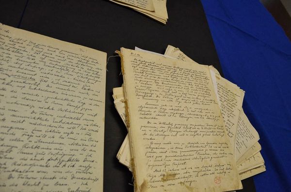 A diary entry (R) in which Rosenberg mentions the names of Adolf Hitler, Luftwaffe chief Hermann Goering, and Nazi foreign minister Joachim von Ribbentrop - Sputnik International