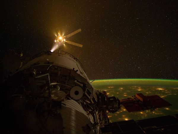 An ATV spacecraft approaching the International Space Station for docking (File photo) - Sputnik International