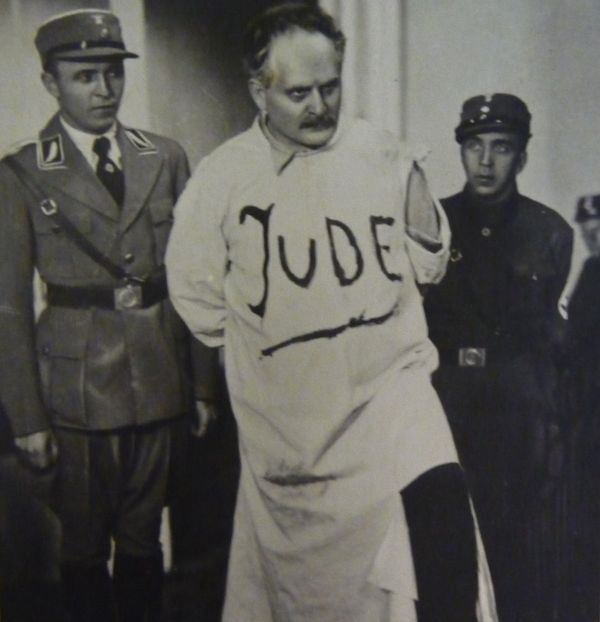 “Professor Mamlock” was made in the Soviet Union in 1938 and based on a play by Friedrich Wolf. - Sputnik International