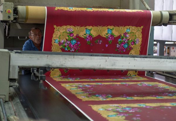How Russian Shawls Are Made - Sputnik International