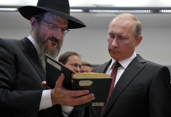 Vladimir Putin visited the Jewish Museum and Tolerance Center in Moscow last week - Sputnik International