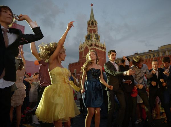 School leaving parties in Moscow and St Petersburg - Sputnik International