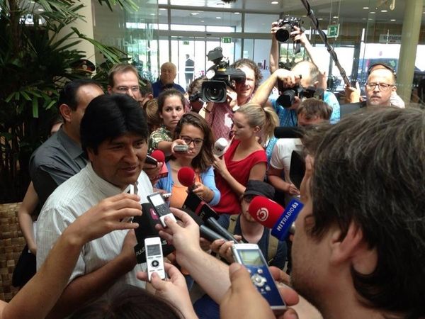 Bolivia Furious as President Stranded by Snowden Search - Sputnik International