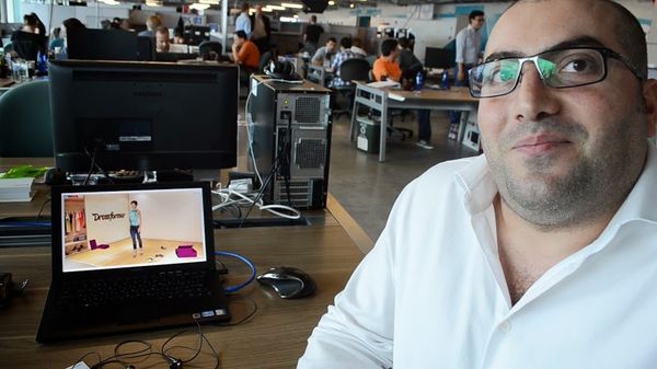 Vagan Martirosyan, CEO of Dressformer, one of four startups in this year's MassChallenge in Boston. - Sputnik International