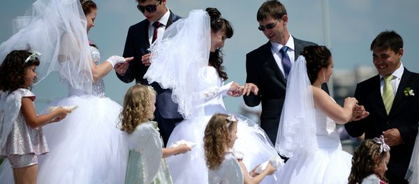 Couples getting married Couples getting married - Sputnik International