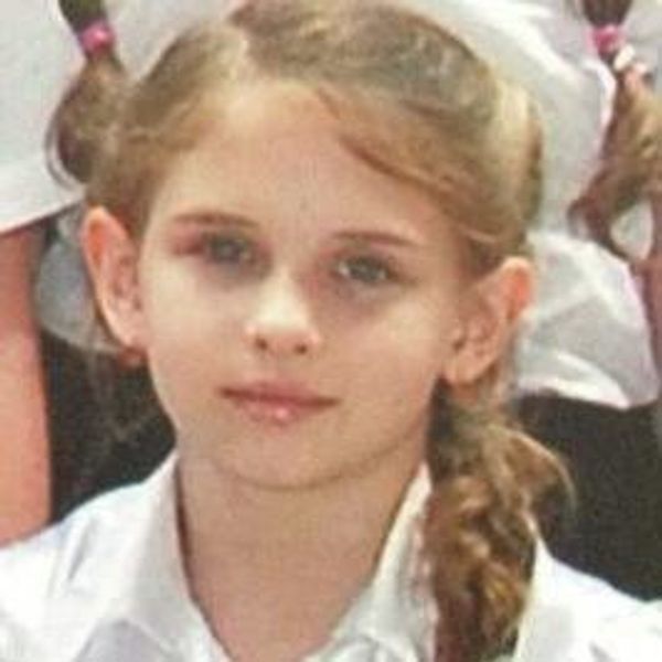 This school photo is Royce’s first look at his eldest daughter in five years. This school photo is Royce’s first look at his eldest daughter in five years. - Sputnik International