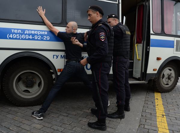 Several Detained as Moscow Police Nix Football Fan Protest - Sputnik International