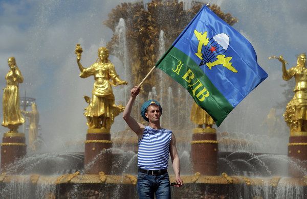 Russians Celebrate Paratrooper Day - Sputnik International