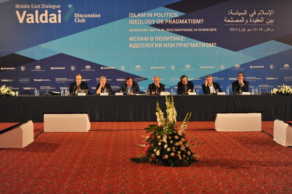 Islamist-Secularist Standoff at Core of Arab World Conflict – Report - Sputnik International