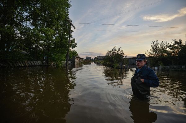 Amur River waters rise, but slower than before - Sputnik International