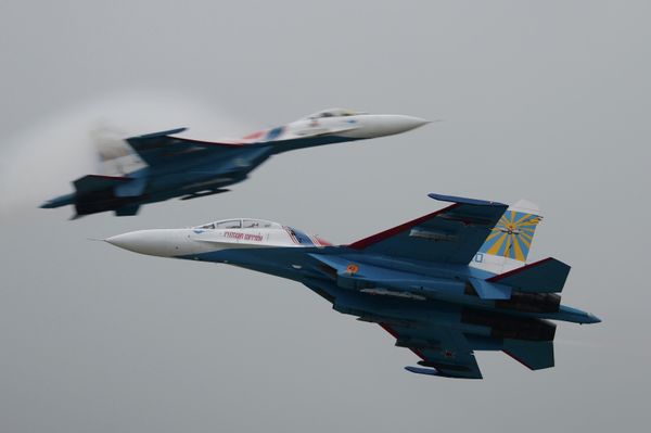 Incredible Maneuvers at the MAKS Airshow Incredible Maneuvers at the MAKS Airshow - Sputnik International