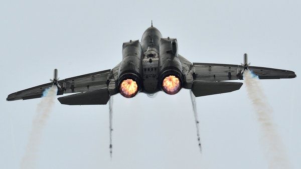 Incredible Maneuvers at the MAKS Airshow Incredible Maneuvers at the MAKS Airshow - Sputnik International