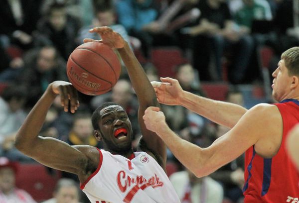 Basketball: Forward Josh Carter Leaves Spartak - Sputnik International