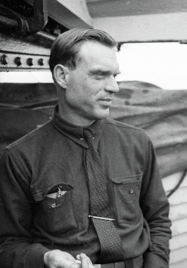 Soviet pilot Sigizmund Levanevsky Soviet pilot Sigizmund Levanevsky - Sputnik International