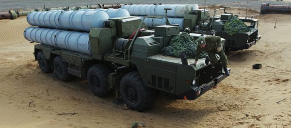 Зенитно-ракетный комплекс С-300 Зенитно-ракетный комплекс С-300 - Sputnik International
