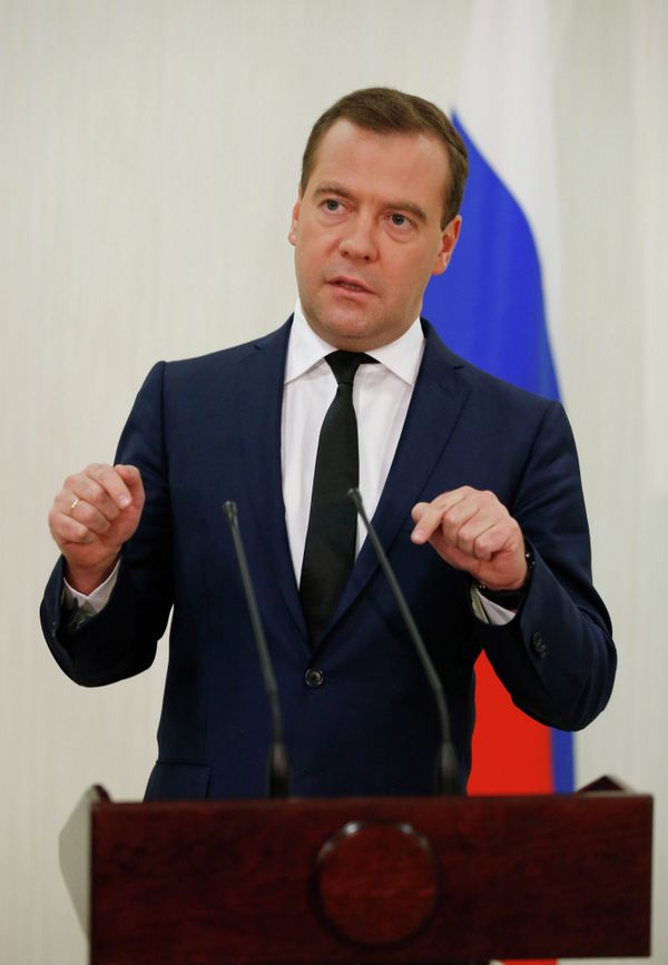 Dmitry Medvedev - Sputnik International