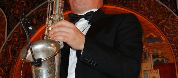 Russian jazz legend Igor Butman performed at the Russian Embassy in Washington Oct. 7. - Sputnik International