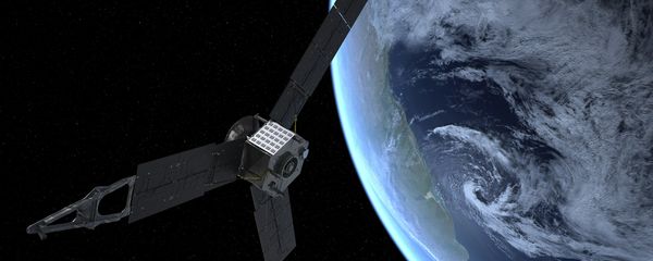 An artist’s rendition shows NASA’s Juno spacecraft as it picks up a gravity-assisted speed boost that will slingshot it into space, toward Jupiter. - Sputnik International