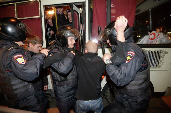 300 Arrested En Route to Scene of Moscow Anti-Migrant Protests - Sputnik International