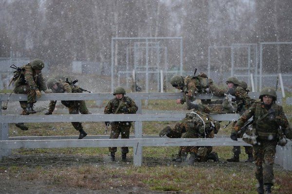 Reconnaissance and Urban Warfare: Task Forces Compete in Siberia - Sputnik International