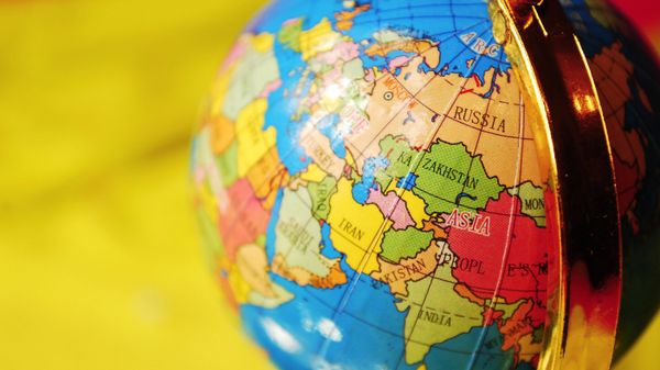 Globe - Sputnik International