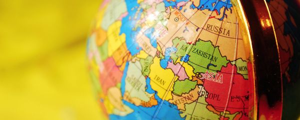 Upcoming 2015 year will be all about further moves towards the integration of Eurasia as the US is progressively squeezed out of Eurasia, Pepe Escobar believes. - Sputnik International