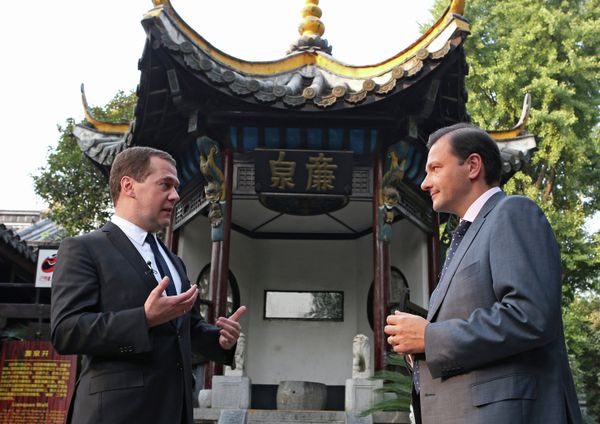 Russian Prime Minister Dmitry Medvedev during an interview with Russia 1 TV channel - Sputnik International