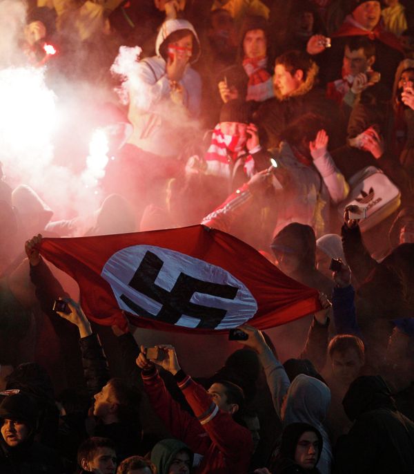 Spartak insist that supporters who waved a swastika around during the mayhem have nothing to do with the club - Sputnik International
