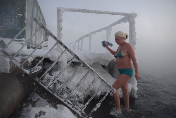 Ice Swimming Season Gets Underway in Russian City of Norilsk Ice Swimming Season Gets Underway in Russian City of Norilsk - Sputnik International