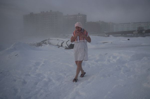 Ice Swimming Season Gets Underway in Russian City of Norilsk Ice Swimming Season Gets Underway in Russian City of Norilsk - Sputnik International