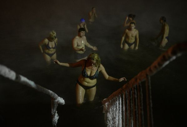 Ice Swimming Season Gets Underway in Russian City of Norilsk Ice Swimming Season Gets Underway in Russian City of Norilsk - Sputnik International